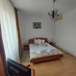 Pensiunea Elena *