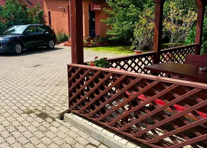 Bed & Breakfast Pensiunea Elena